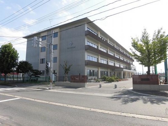 detached 山形県米沢市中田町
地図を見る