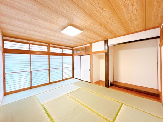 detached 山形県米沢市万世町桑山
地図を見る