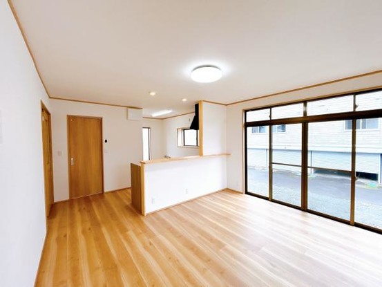 detached 山形県米沢市万世町桑山
地図を見る