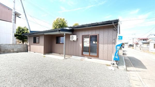 detached 山形県米沢市太田町５丁目
地図を見る