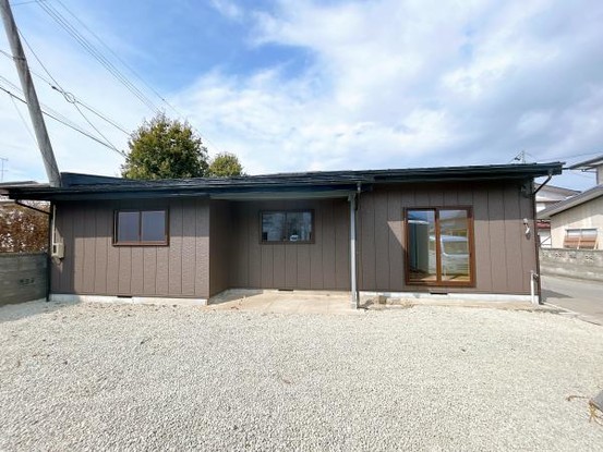 detached 山形県米沢市太田町５丁目
地図を見る