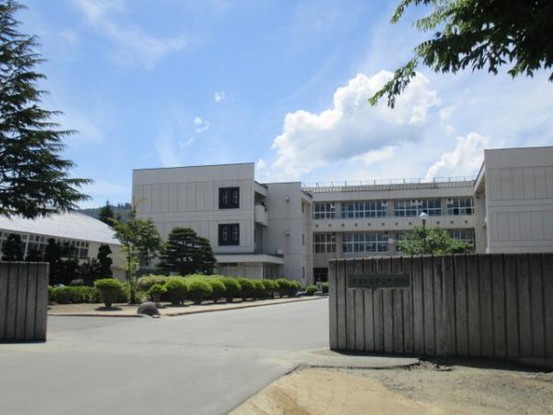 detached 山形県米沢市太田町５丁目
地図を見る