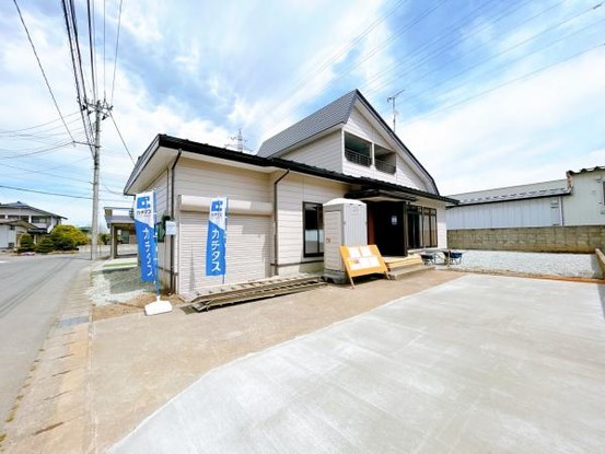detached 山形県米沢市大字花沢
地図を見る