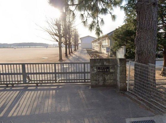 detached 茨城県常総市内守谷町きぬの里３丁目
地図を見る