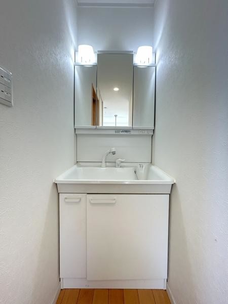 detached 茨城県常総市内守谷町きぬの里３丁目
地図を見る