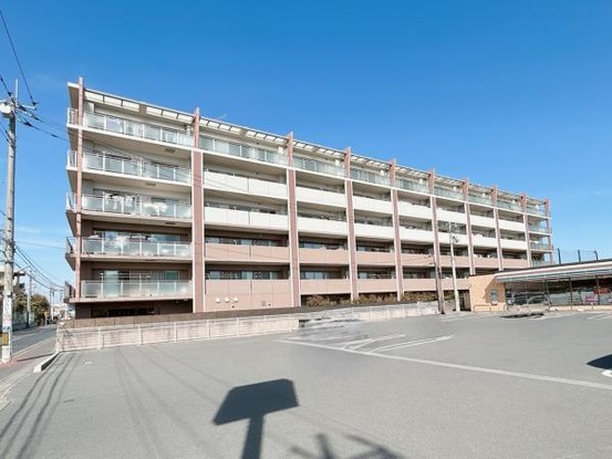 apartment 群馬県高崎市小八木町810番地5