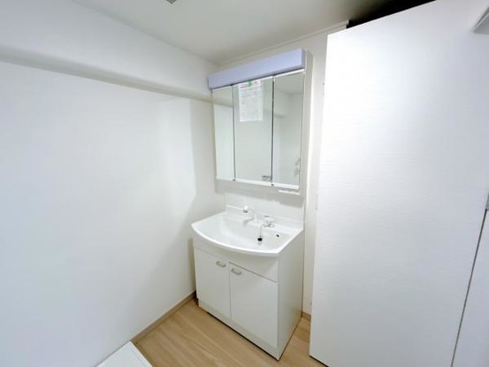 apartment 群馬県高崎市小八木町810番地5