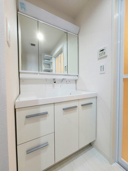 apartment 千葉県船橋市本町２丁目10-14 いちご船橋ビル6階