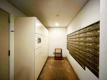 apartment 千葉県船橋市本町２丁目10-14 いちご船橋ビル6階