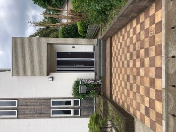 detached 千葉県八街市八街へ
地図を見る