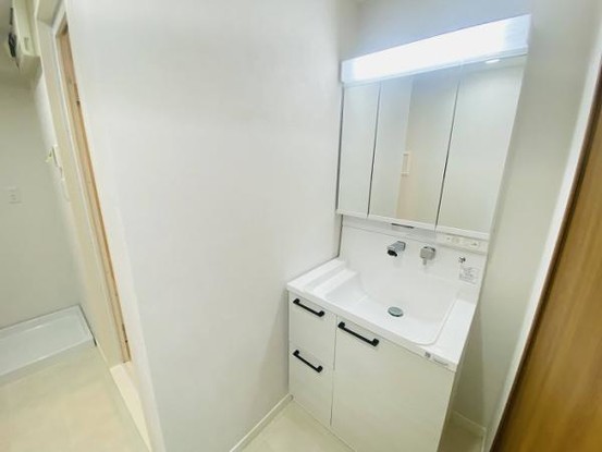 apartment 福岡県飯塚市楽市494番地9　ｼｬｰﾒｿﾞﾝMA　1階2号室