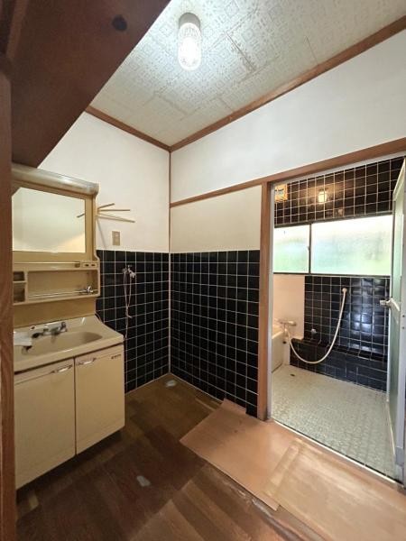 detached 福岡県飯塚市楽市494番地9　ｼｬｰﾒｿﾞﾝMA　1階2号室