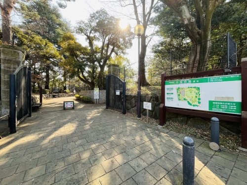 townhouse 東京都世田谷区三宿２丁目
地図を見る