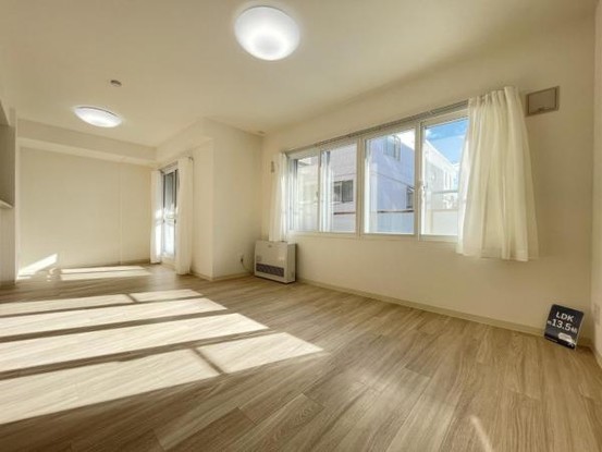 apartment 北海道札幌市南区澄川四条１丁目１番４０ジンビル澄川