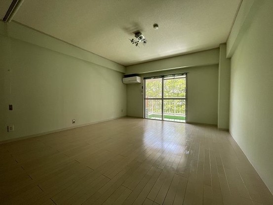 apartment 静岡県熱海市紅葉ガ丘町
地図を見る