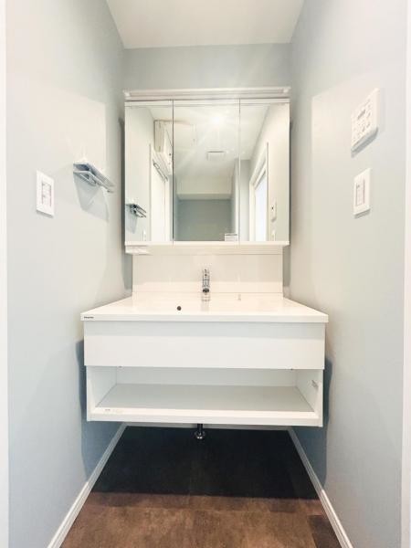 apartment 神奈川県海老名市中新田１丁目
地図を見る