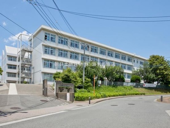 apartment 神奈川県海老名市中央３丁目1-3