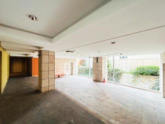 apartment 神奈川県海老名市中新田２丁目
地図を見る