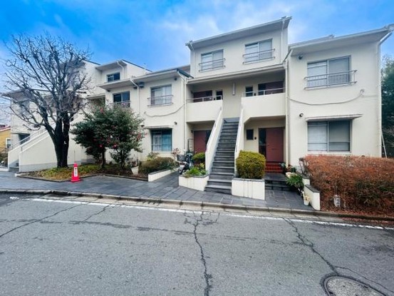 apartment 神奈川県伊勢原市高森
地図を見る