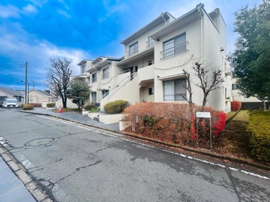 apartment 神奈川県伊勢原市高森
地図を見る