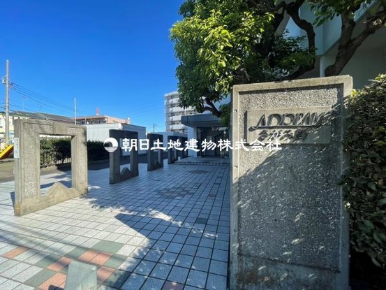 apartment 神奈川県綾瀬市大上１丁目
地図を見る