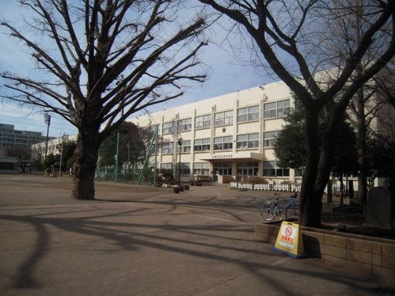 apartment 神奈川県大和市下鶴間２丁目
地図を見る