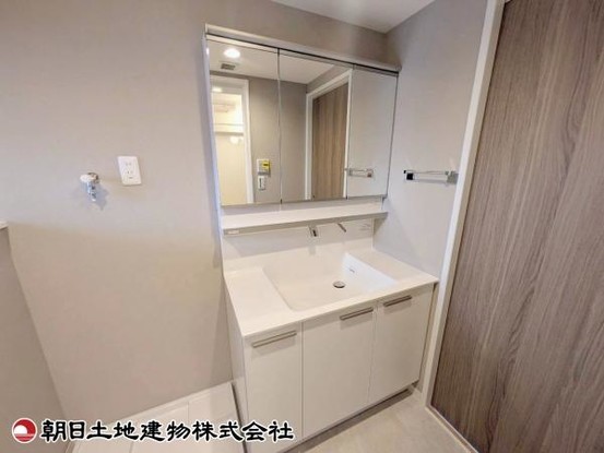 apartment 神奈川県大和市下鶴間
地図を見る