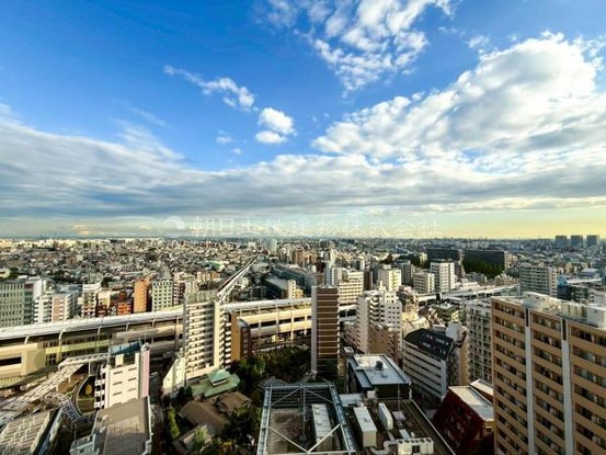 apartment 神奈川県横浜市西区北幸１丁目11-11　NMF 横浜西口ビル　1F