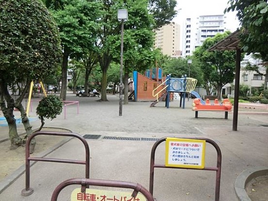 apartment 神奈川県横浜市西区北幸１丁目11-11　NMF 横浜西口ビル　1F