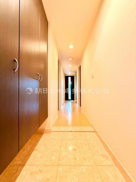 apartment 神奈川県横浜市西区北幸１丁目11-11　NMF 横浜西口ビル　1F