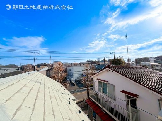 townhouse 神奈川県横浜市西区北幸１丁目11-11　NMF 横浜西口ビル　1F
