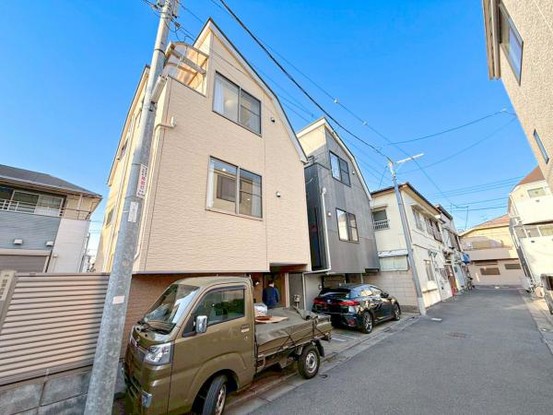 detached 神奈川県横浜市西区北幸１丁目11-11　NMF 横浜西口ビル　1F