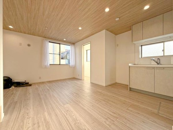 detached 神奈川県横浜市西区北幸１丁目11-11　NMF 横浜西口ビル　1F