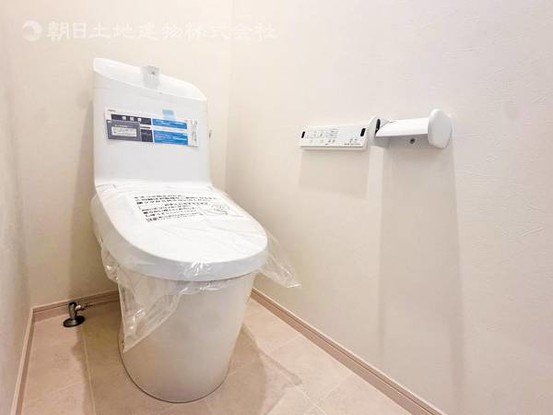 townhouse 神奈川県横浜市西区北幸１丁目11-11　NMF 横浜西口ビル　1F