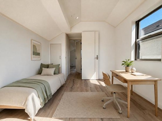 townhouse 神奈川県横浜市西区北幸１丁目11-11　NMF 横浜西口ビル　1F