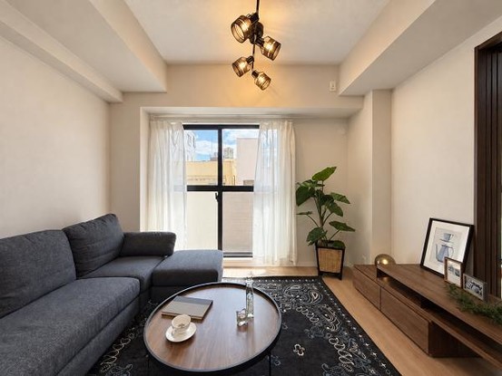 apartment 神奈川県横浜市西区北幸１丁目11-11　NMF 横浜西口ビル　1F