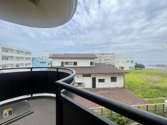 apartment 神奈川県三浦郡葉山町一色
地図を見る