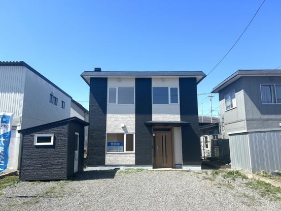 detached 北海道登別市栄町４丁目
地図を見る