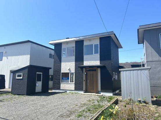 detached 北海道登別市栄町４丁目
地図を見る