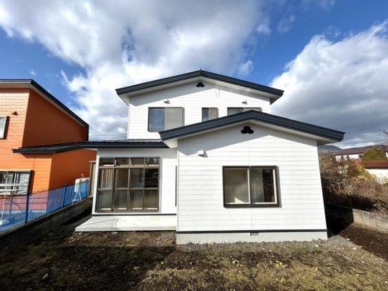 detached 北海道登別市登別本町１丁目
地図を見る
