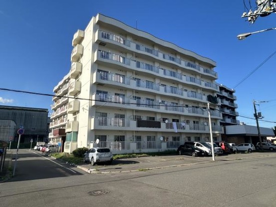 apartment 北海道苫小牧市本町２丁目
地図を見る