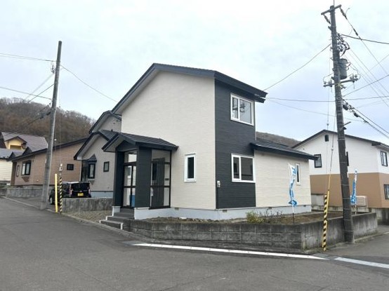 detached 北海道室蘭市港北町３丁目
地図を見る
