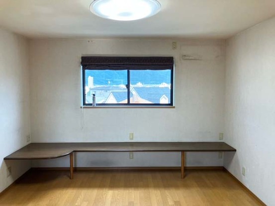 townhouse 京都府京都市西京区大枝北沓掛町２丁目12-1　サンシティ桂坂壱番館1Ｆ