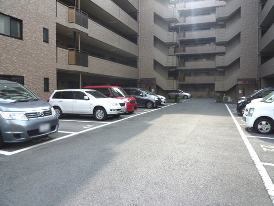 apartment 京都府京都市西京区大枝北沓掛町２丁目12-1　サンシティ桂坂壱番館1Ｆ