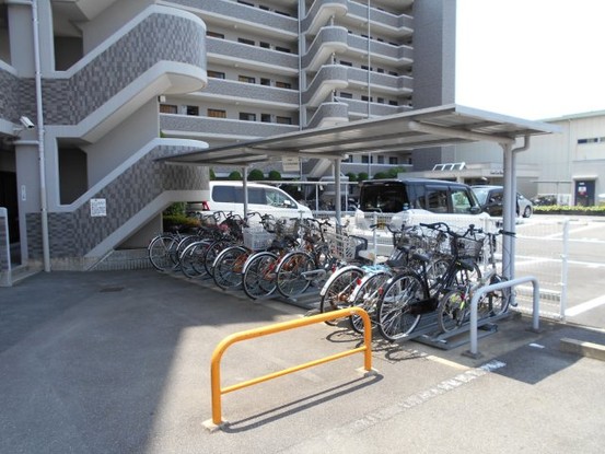 apartment 京都府京都市西京区大枝北沓掛町２丁目12-1　サンシティ桂坂壱番館1Ｆ