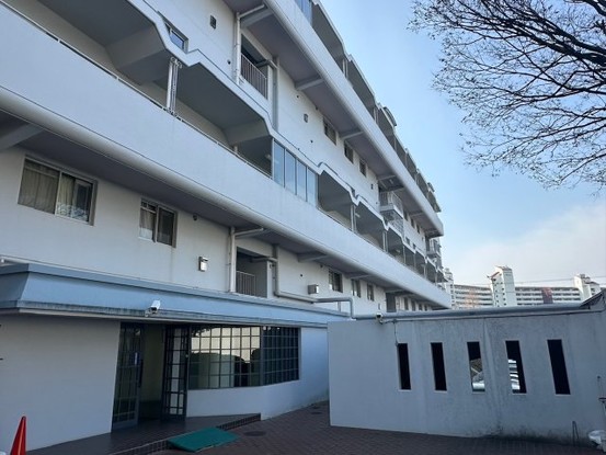 apartment 京都府京都市西京区大枝北沓掛町２丁目12-1　サンシティ桂坂壱番館1Ｆ