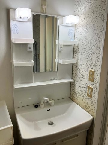 detached 京都府京都市西京区大枝北沓掛町２丁目12-1　サンシティ桂坂壱番館1Ｆ