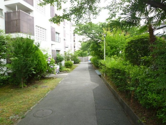 apartment 京都府京都市西京区大枝北沓掛町２丁目12-1　サンシティ桂坂壱番館1Ｆ