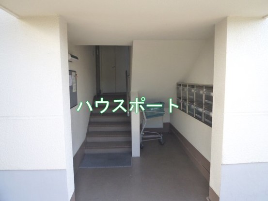 apartment 京都府京都市西京区大枝北沓掛町２丁目12-1　サンシティ桂坂壱番館1Ｆ
