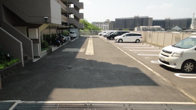apartment 京都府京都市西京区大枝北沓掛町２丁目12-1　サンシティ桂坂壱番館1Ｆ